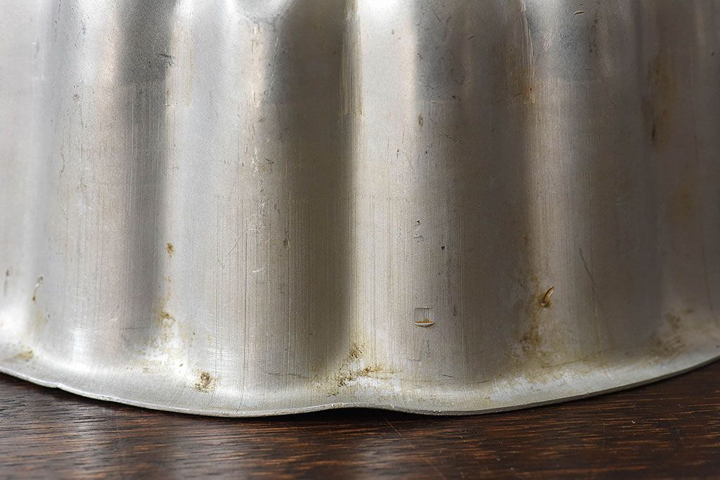 アンティーク雑貨　古い質感が味のあるフランスアンティークのケーキ型(植木鉢)