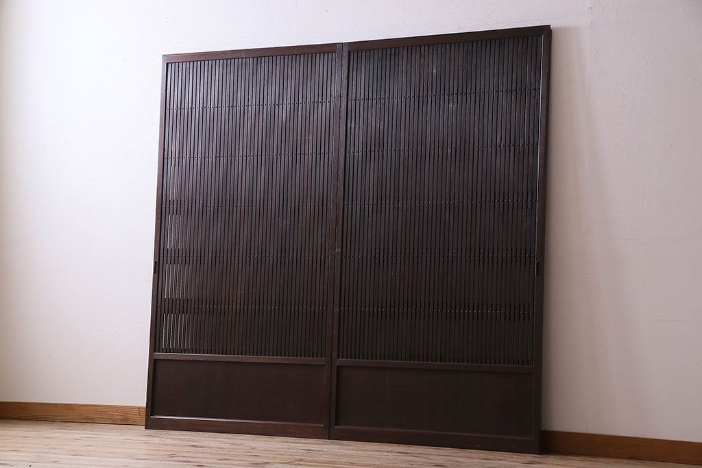 古民具・骨董　裏面すりガラス入り　古い木のアンティーク格子戸2枚セット