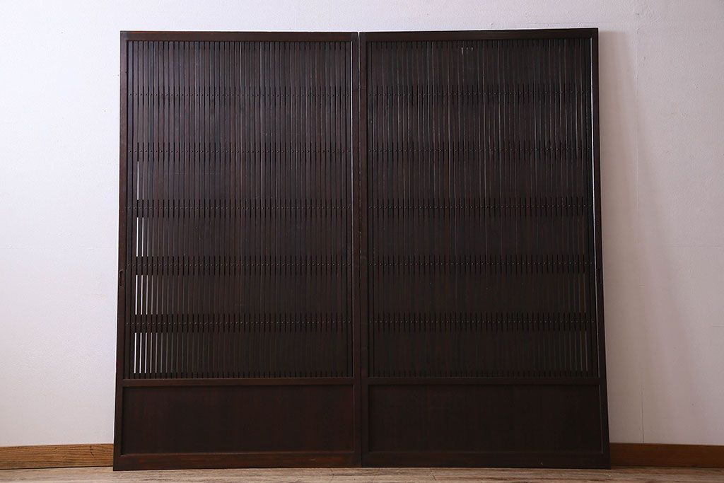 古民具・骨董　裏面すりガラス入り　古い木のアンティーク格子戸2枚セット