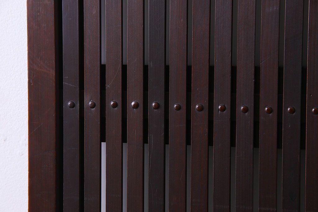 古民具・骨董　裏面すりガラス入り　古い木のアンティーク格子戸2枚セット