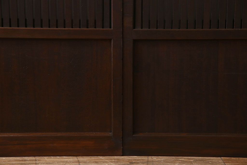 古民具・骨董　裏面すりガラス入り　古い木のアンティーク格子戸2枚セット