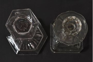 アンティーク雑貨　イギリスビンテージ　上品なデザインのキャンドルスタンド(ろうそく立て)2個セット