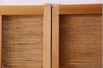 古民具・骨董　彫刻入り　風情あるアンティーク御簾戸(簾戸、簀戸、葭戸、夏障子、夏戸、葦戸)2枚セット