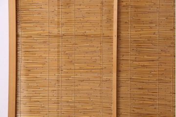 古民具・骨董　彫刻入り　風情あるアンティーク御簾戸(簾戸、簀戸、葭戸、夏障子、夏戸、葦戸)2枚セット
