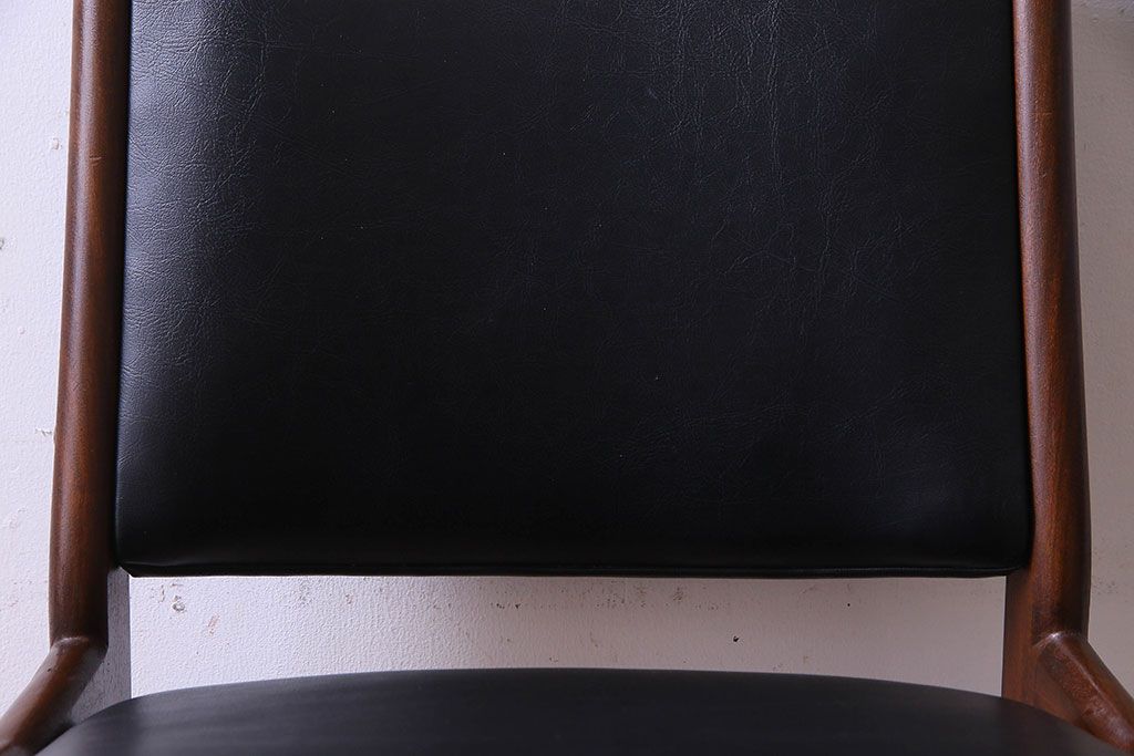 【K様ご成約済み】北欧家具　チーク材　シックなカラーのクッションチェア(ダイニングチェア、椅子)