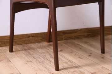 【K様ご成約済み】北欧家具　チーク材　シックなカラーのクッションチェア(ダイニングチェア、椅子)