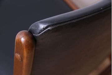 【K様ご成約済み】北欧家具　チーク材　シックなカラーのクッションチェア(ダイニングチェア、椅子)