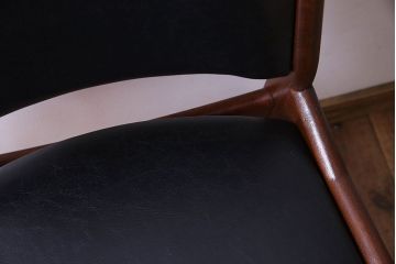 【K様ご成約済み】北欧家具　チーク材　シックなカラーのクッションチェア(ダイニングチェア、椅子)(1)