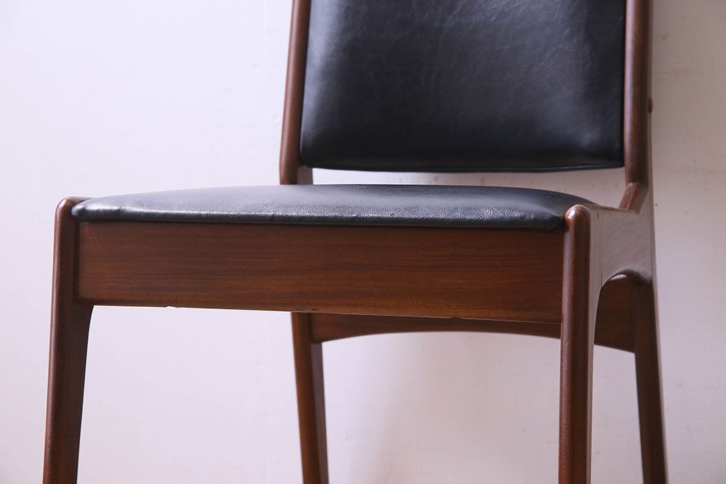 【K様ご成約済み】北欧家具　チーク材　シックなカラーのクッションチェア(ダイニングチェア、椅子)(1)