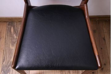 北欧家具　チーク材　シックなカラーのクッションチェア(ダイニングチェア、椅子)(3)