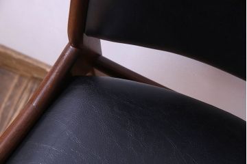 北欧家具　チーク材　シックなカラーのクッションチェア(ダイニングチェア、椅子)(3)