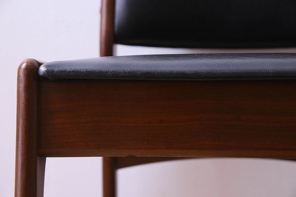 北欧家具　チーク材　シックなカラーのクッションチェア(ダイニングチェア、椅子)(3)