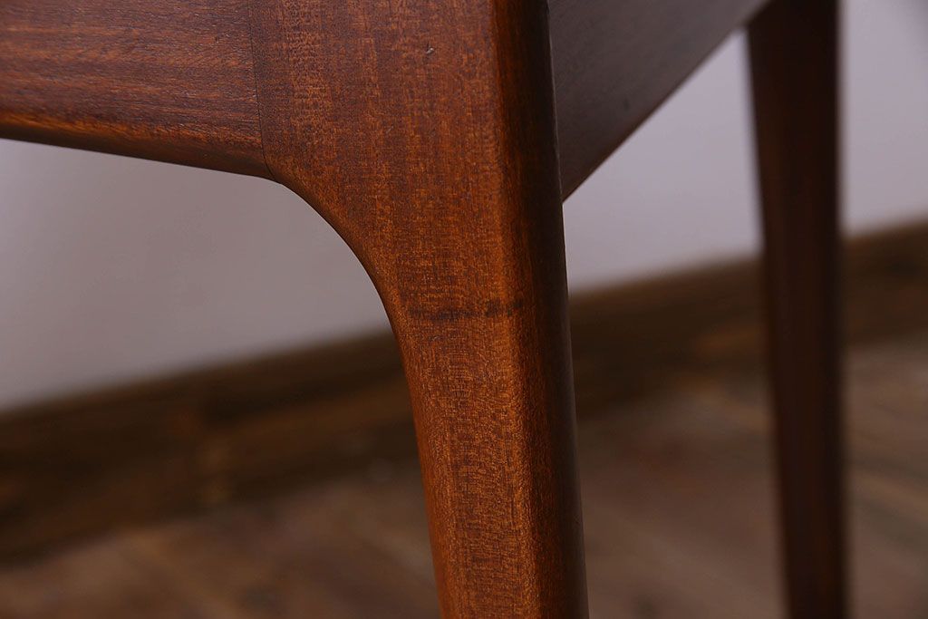 北欧家具　チーク材　シックなカラーのクッションチェア(ダイニングチェア、椅子)(3)