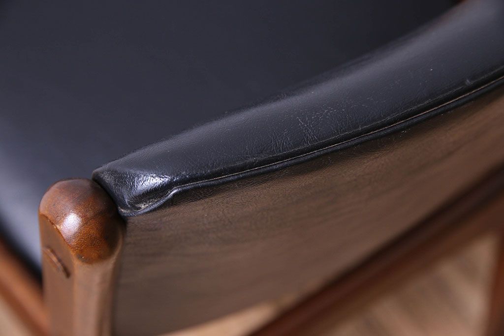 北欧家具　チーク材　シックなカラーのクッションチェア(ダイニングチェア、椅子)(3)