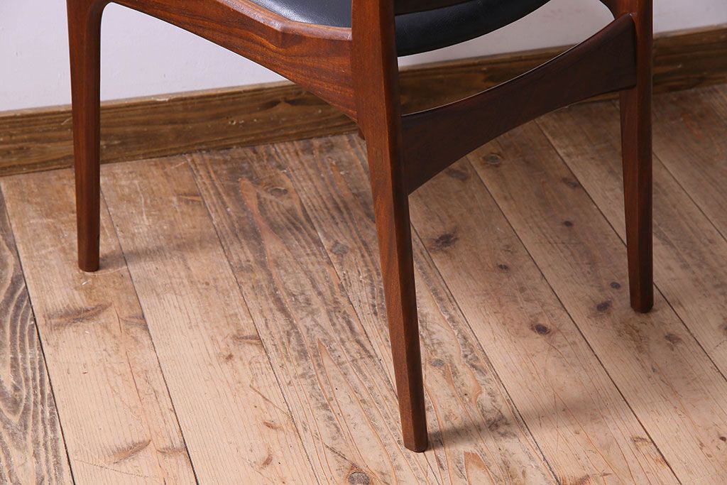 北欧家具　チーク材　シックなカラーのクッションチェア(ダイニングチェア、椅子)(3)