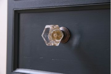 ペイント家具　珍しいデザインのブックケース(本箱、収納棚)