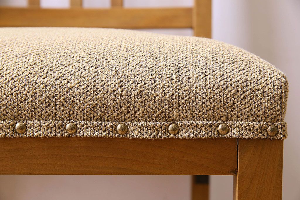 レトロ家具　昭和レトロ　ナラ材　落ち着いた色味が素敵なチェア(椅子、ダイニングチェア)