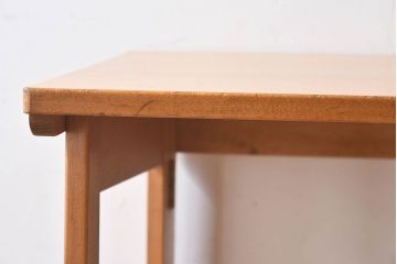 ヴィンテージ家具　イギリスビンテージ　ビーチ材　温か味のある色味が素敵な折り畳みデスク(机、在宅ワーク、在宅用作業台)(2)