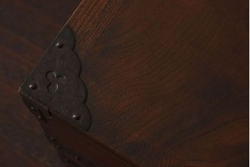 アンティーク雑貨　古民具・骨董　欅材　立派な金具が印象的な硯箱(小引き出し、小箱、小物入れ、木箱)