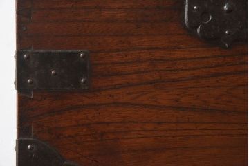 アンティーク雑貨　古民具・骨董　欅材　立派な金具が印象的な硯箱(小引き出し、小箱、小物入れ、木箱)