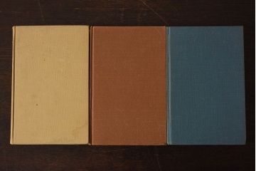 アンティーク雑貨　イギリスアンティーク　書斎のディスプレイにおすすめな本(洋書、古書、英字本)3冊セット