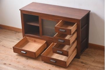 アンティーク家具　和製アンティーク　前面欅材　結霜ガラス入り!サイドボード(収納箪笥、収納棚、ローボード)