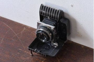 アンティーク雑貨　クラシックカメラ　Eastman Kodak社　ケース付き　Kodak Bantam Special(コダックバンタムスペシャル)