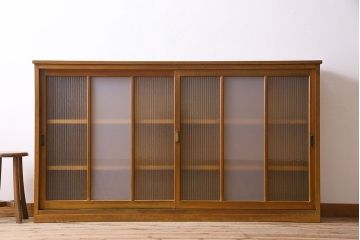 レトロ家具　昭和レトロ　薄型　モール・すりガラス入りの収納棚(戸棚、食器棚、本箱、ブックケース)