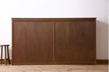 レトロ家具　昭和レトロ　薄型　モール・すりガラス入りの収納棚(戸棚、食器棚、本箱、ブックケース)