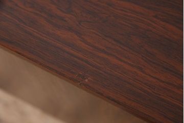 北欧家具　ビンテージ　ローズウッド材　Greaves & Thomas社製のサイドボード(サイドキャビネット)