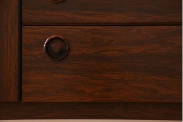 北欧家具　ビンテージ　ローズウッド材　Greaves & Thomas社製のサイドボード(サイドキャビネット)