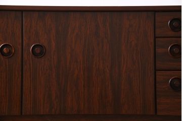 北欧家具　ビンテージ　ローズウッド材　Greaves & Thomas社製のサイドボード(サイドキャビネット)
