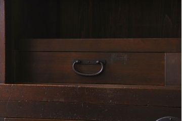 アンティーク家具　古民具・骨董　横桟引き戸　和の趣溢れる美濃帳場箪笥(収納箪笥、収納棚)