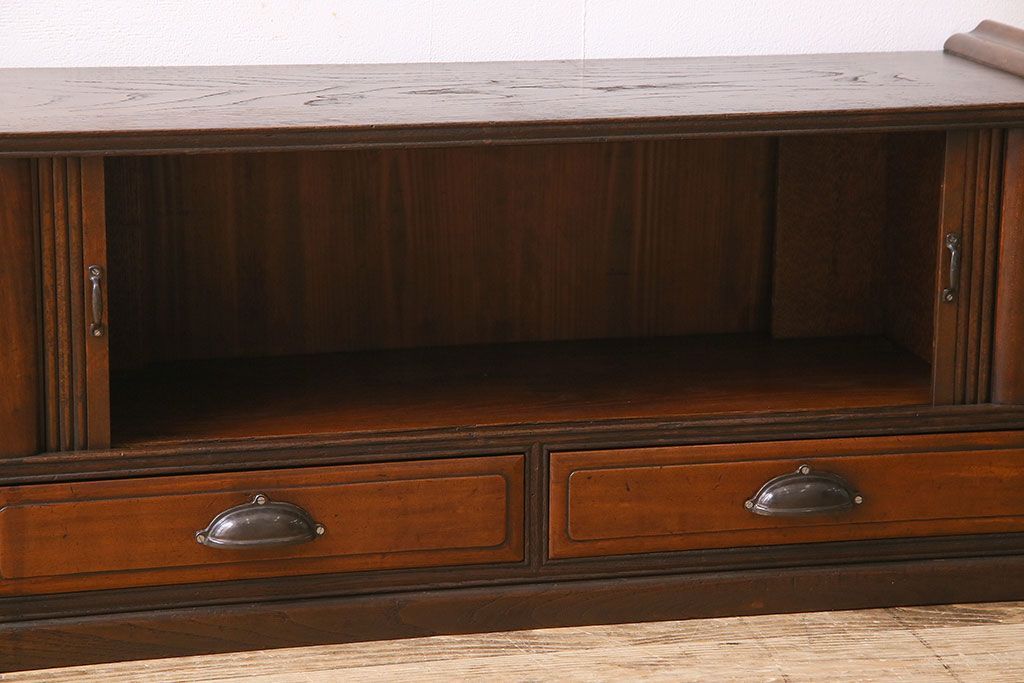 アンティーク家具　古民具・骨董　珍しいシャッター扉(蛇腹扉)式の置き床(収納棚、ローボード)