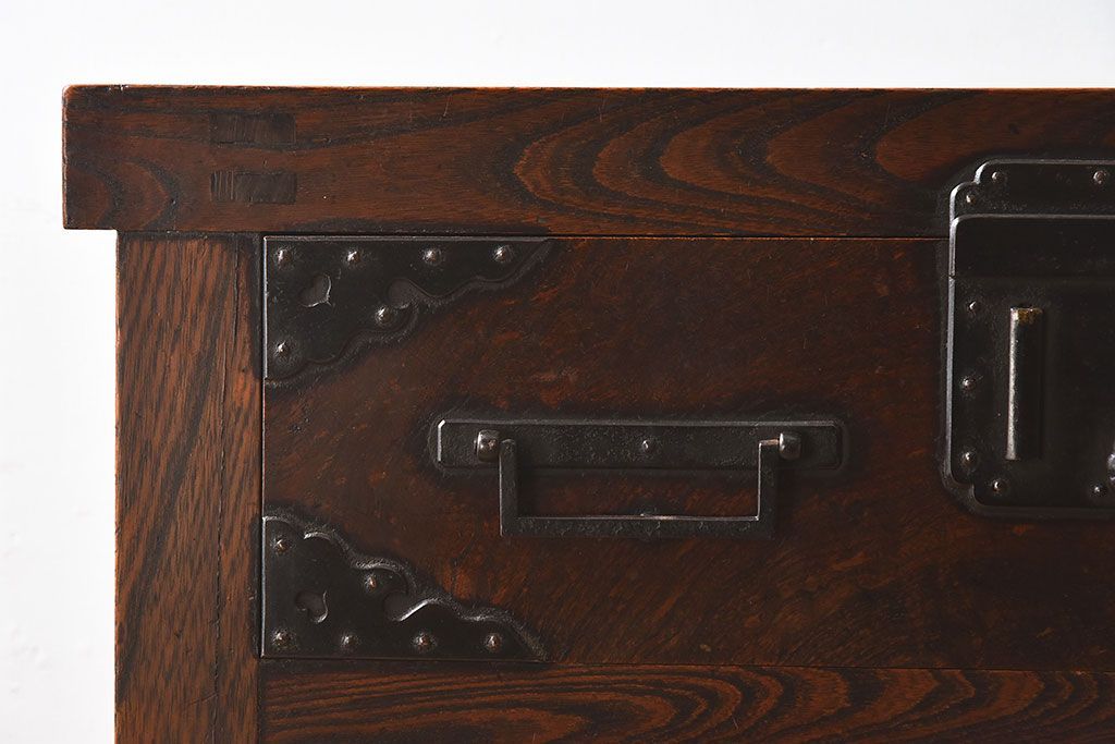 アンティーク家具　古民具・骨董　最上級品　総欅材製の越後帳場箪笥(銭戸棚、収納箪笥)