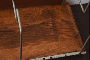 アンティーク雑貨　昭和レトロ　ナラ材　シンプルな本立て(2)