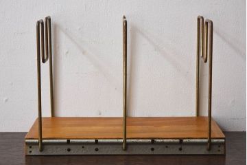 アンティーク雑貨　昭和レトロ　古い栓材製の本立て(1)