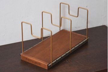 アンティーク雑貨　昭和レトロ　古い栓材製の本立て(2)