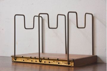 アンティーク雑貨　昭和レトロ　古い栓材製の本立て(3)