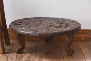 アンティーク雑貨　伝統工芸　上手物　美しい日光彫の花台(飾り台)