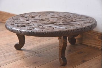 アンティーク雑貨　伝統工芸　上手物　美しい日光彫の花台(飾り台)