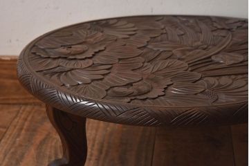 アンティーク雑貨　伝統工芸　上手物　美しい日光彫の花台(飾り台)