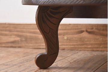 アンティーク雑貨　伝統工芸　上手物　美しい日光彫の花台(飾り台)