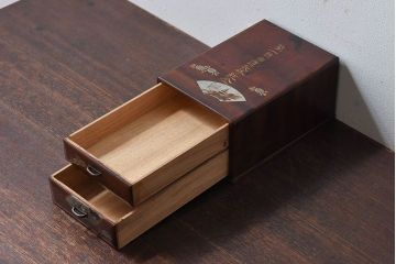 アンティーク雑貨　古民具・骨董　クスノキ材　小引き出し(裁縫箱)