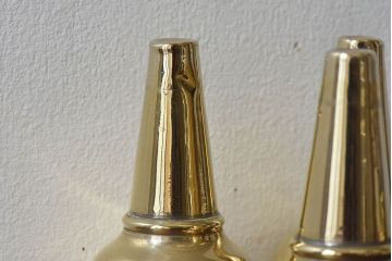 アンティーク雑貨　イギリスビンテージ　真鍮製　上品なデザインのキャンドルスタンド(ろうそく入れ)