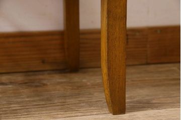 レトロ家具　昭和レトロ　古いナラ材のクッションスツール(椅子、チェア、角スツール)(1)