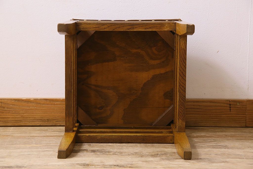 レトロ家具　昭和レトロ　古いナラ材のクッションスツール(椅子、チェア、角スツール)(1)