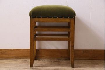レトロ家具　昭和レトロ　古いナラ材のクッションスツール(椅子、チェア、角スツール)(2)