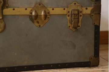 イギリスアンティーク　古い質感が味のあるトランク(収納箱)