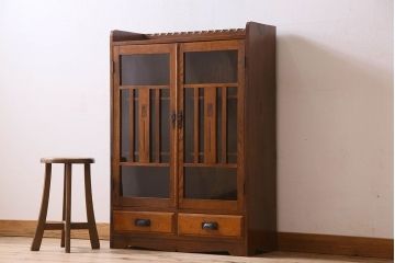 アンティーク家具　大正ロマン　象嵌入り　お洒落な扉が印象的な本箱(ブックケース、本棚、収納棚)
